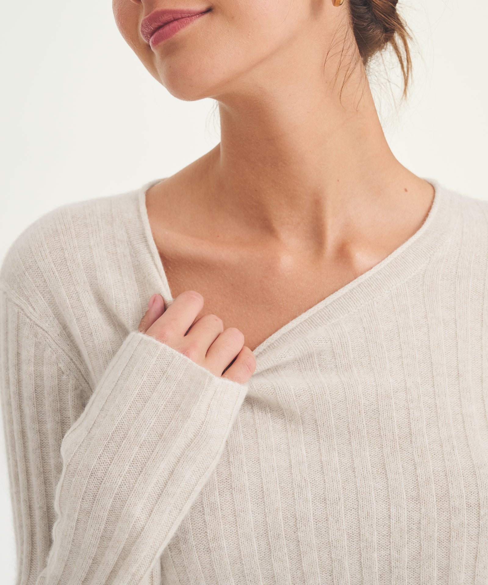 Lightweight Cashmere Ribbed Sweater