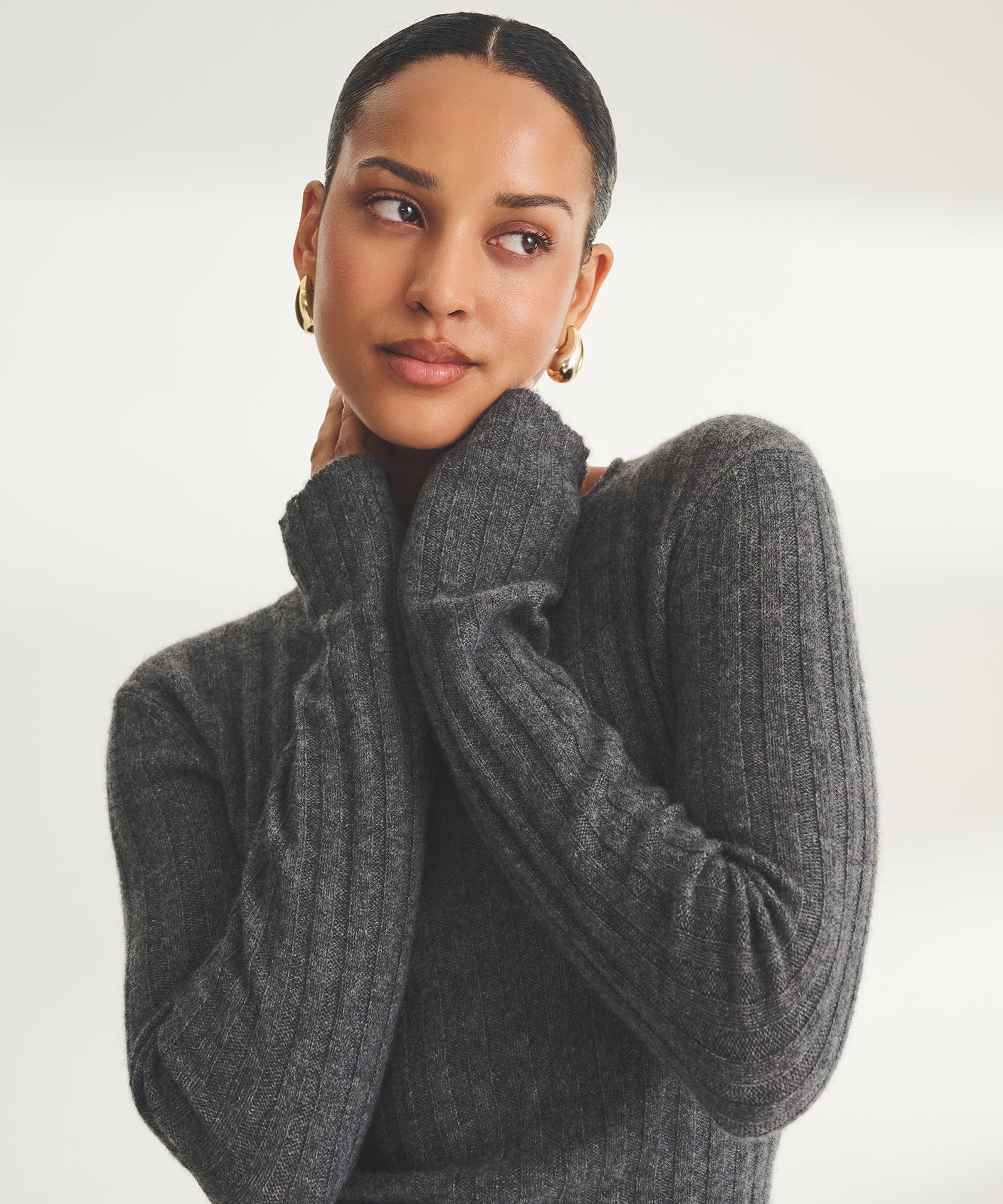 Lightweight Cashmere Ribbed Sweater