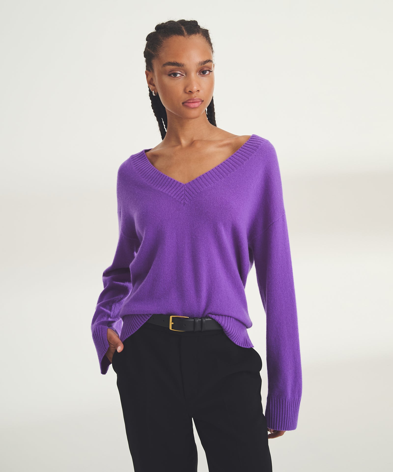 Signature Cashmere V-Neck Sweater