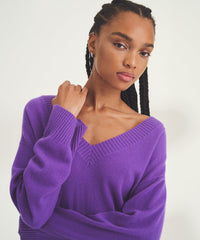 Signature Cashmere V-Neck Sweater