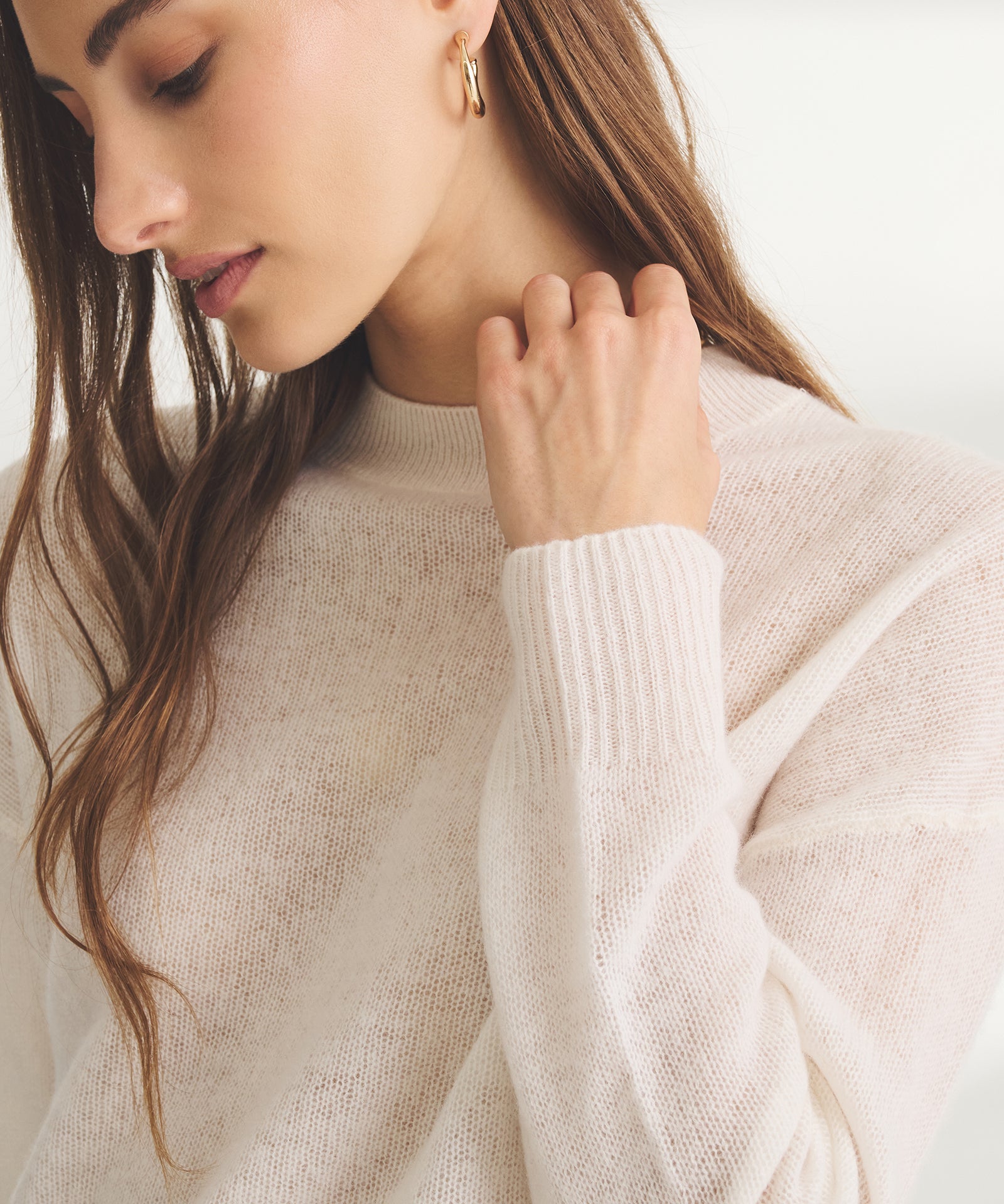 Featherweight Cashmere Crewneck Sweater