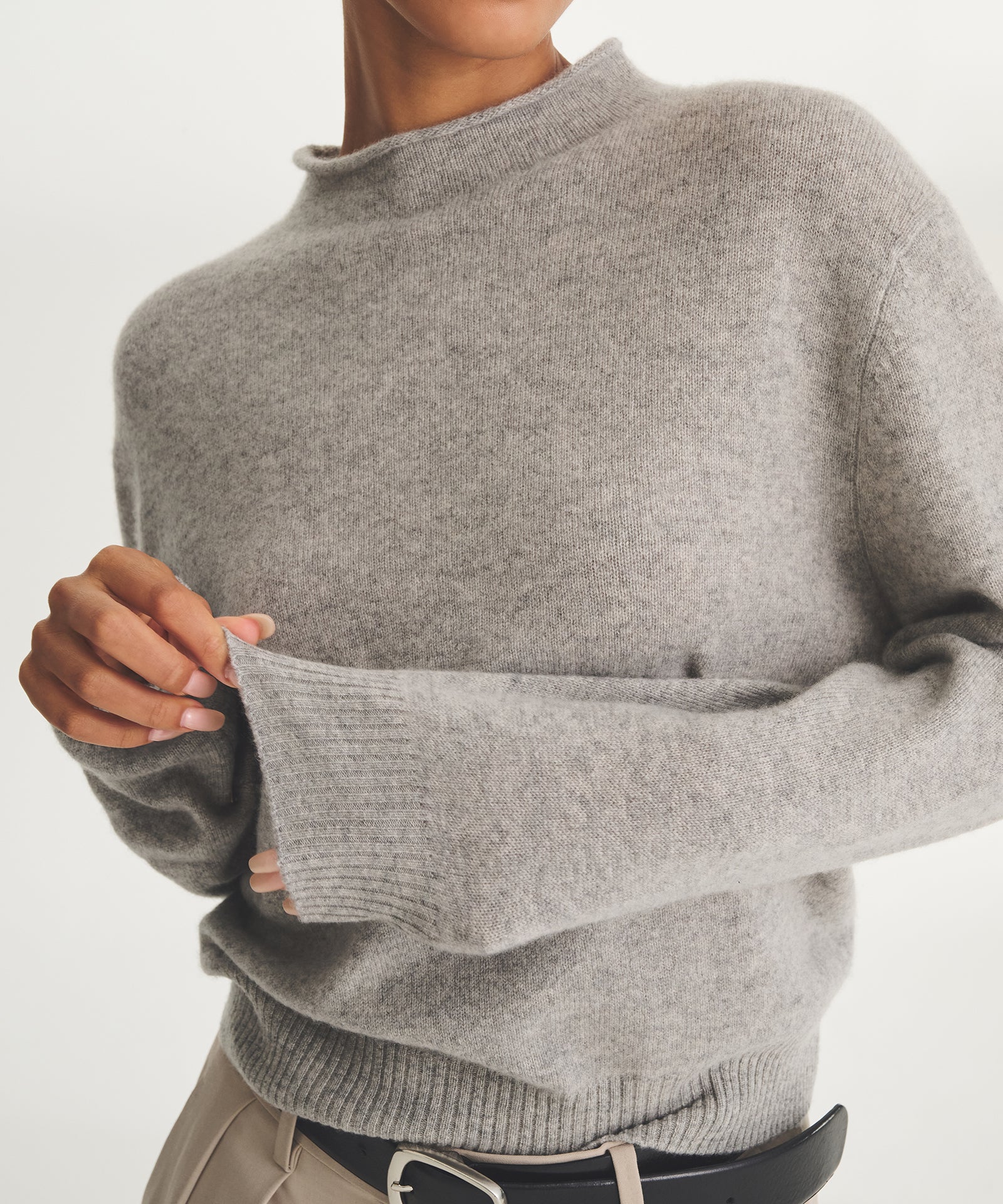 Lightweight Cashmere Rollneck