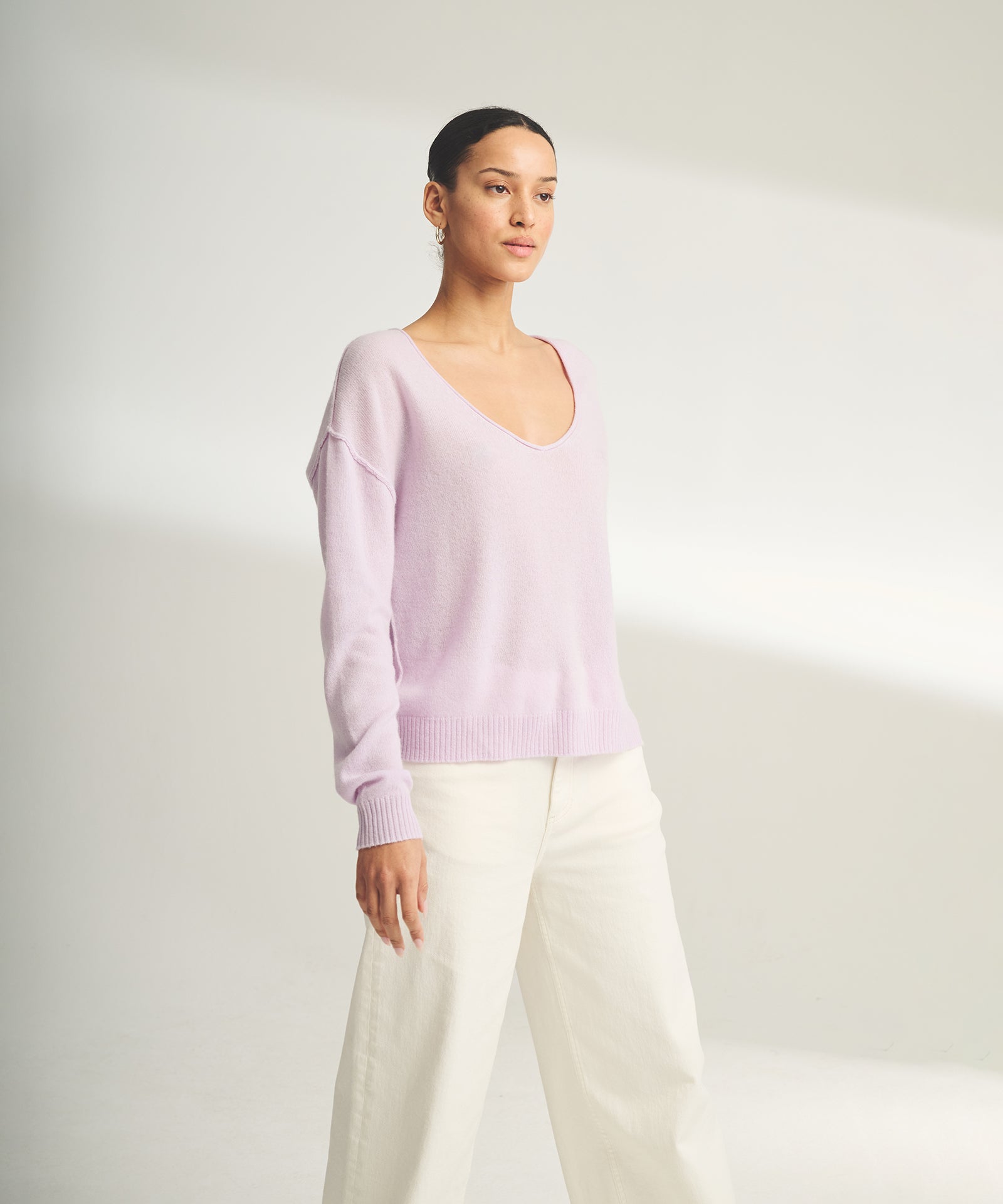 Lightweight Cashmere V-Neck Sweater