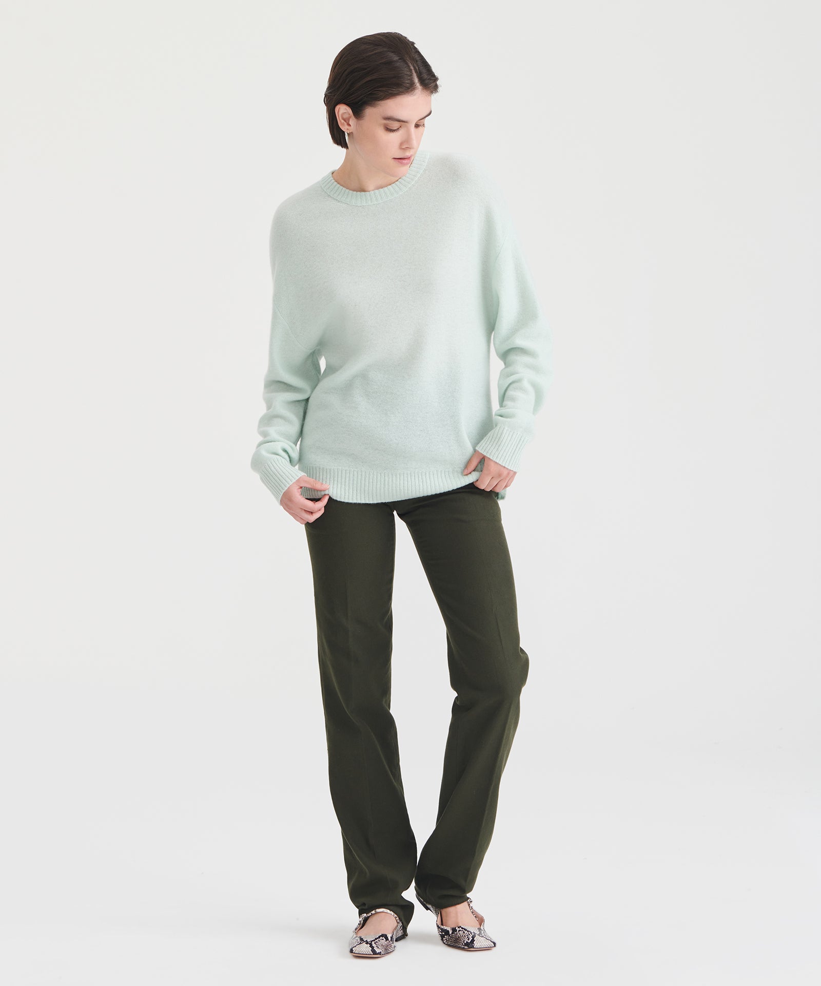 Lightweight Reversible Cashmere Crewneck Sweater