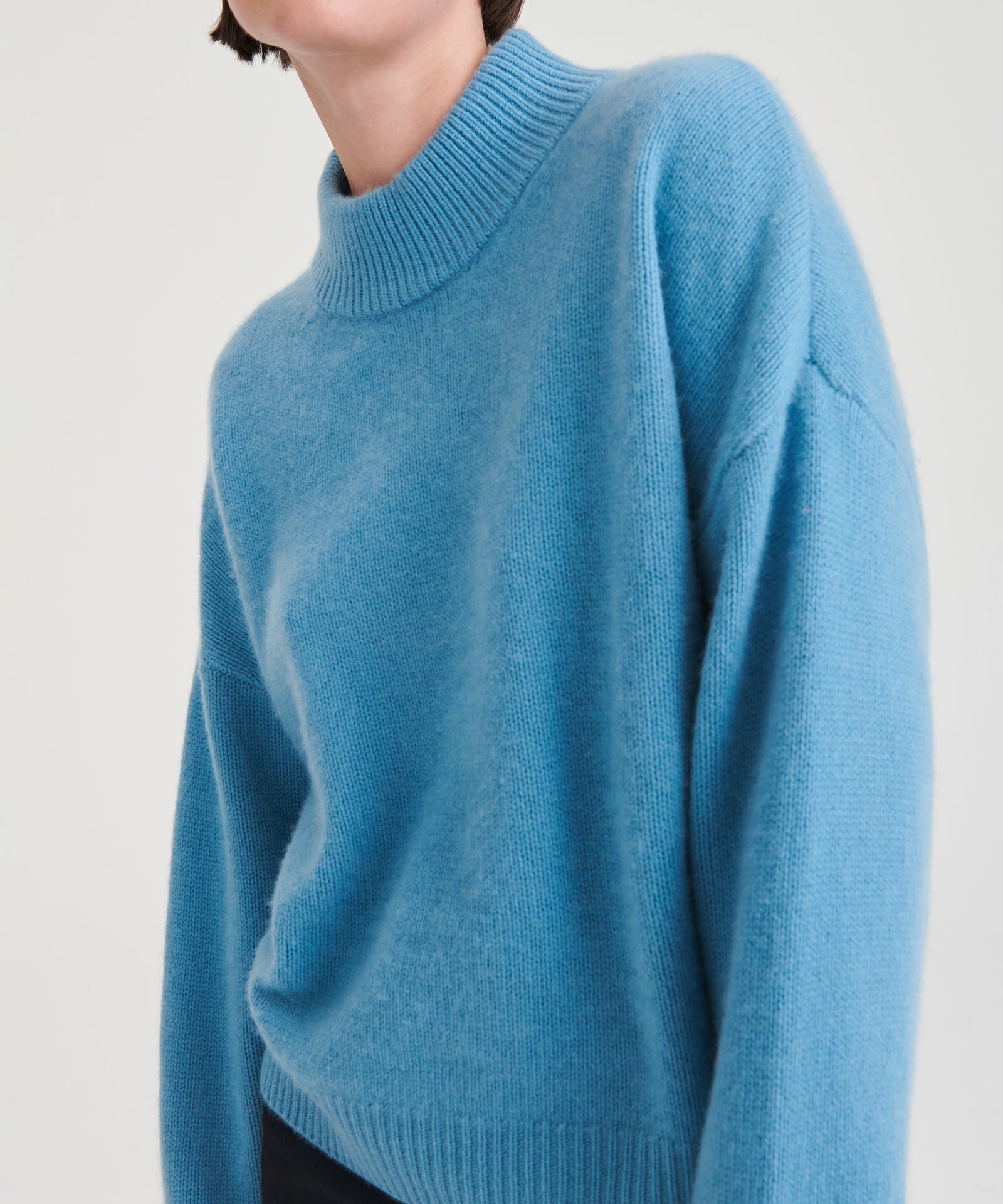 Super Luxe Cashmere Mockneck Sweater