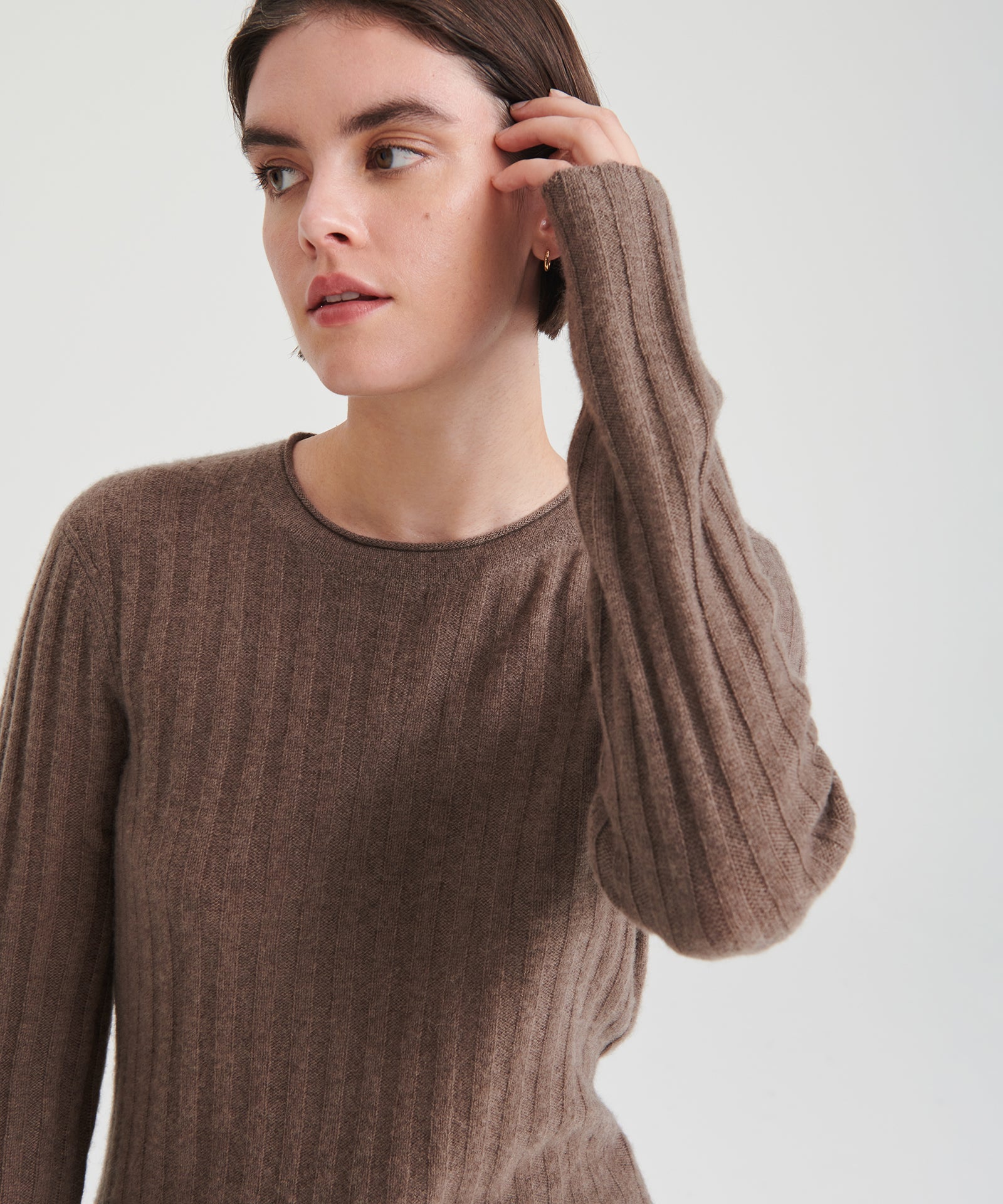 Lightweight Cashmere Ribbed Sweater