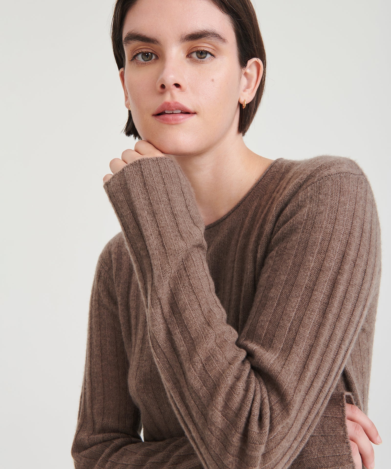 Lightweight Cashmere Ribbed Sweater